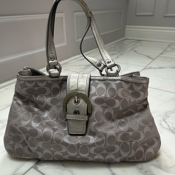 Coach Bag - Picture 2 of 4